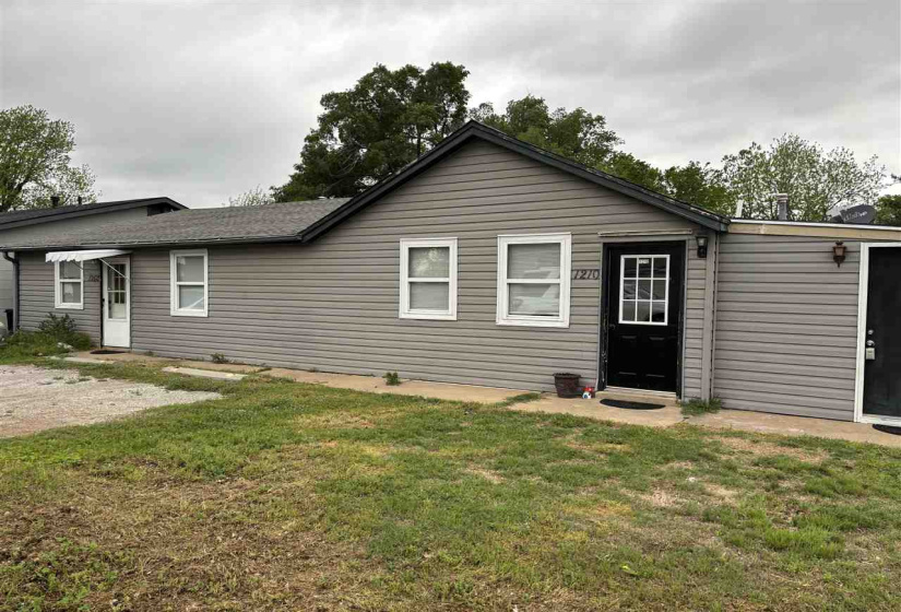 3 BathroomsBathrooms,Multi-family,Duplex,Allen,1,131934