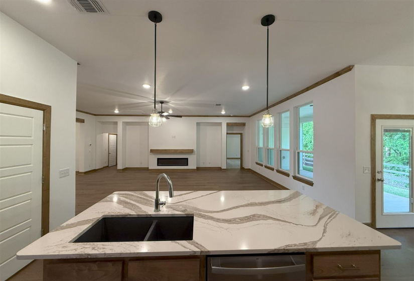 3 Bedrooms Bedrooms, ,2 BathroomsBathrooms,Residential,Single Family,Pintail,1,131931