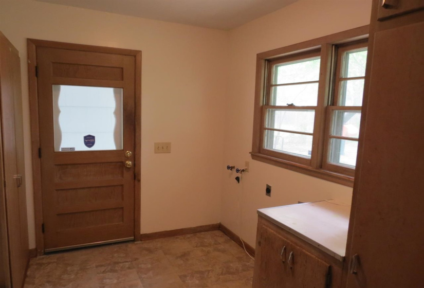 3 Bedrooms Bedrooms, ,2 BathroomsBathrooms,Residential,Single Family,Sunset,1,131933
