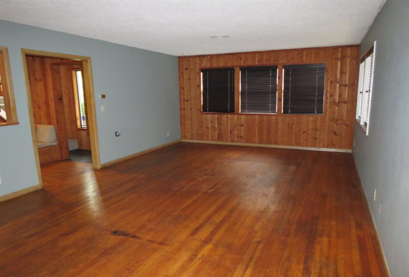 3 Bedrooms Bedrooms, ,2 BathroomsBathrooms,Residential,Single Family,Sunset,1,131933