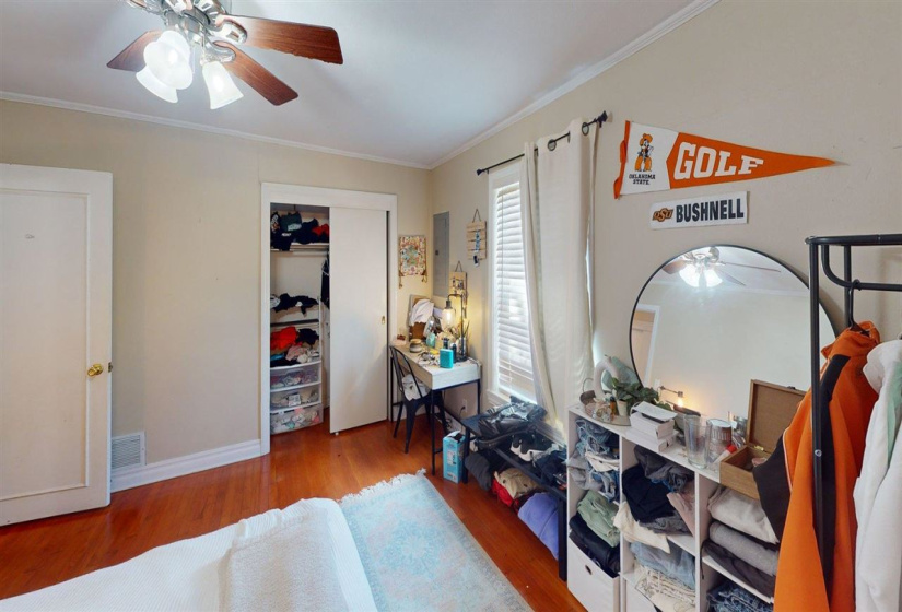 3 Bedrooms Bedrooms, ,2 BathroomsBathrooms,Residential,Single Family,9th,1,131936