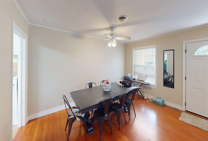 3 Bedrooms Bedrooms, ,2 BathroomsBathrooms,Residential,Single Family,9th,1,131936