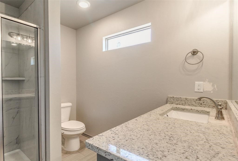 4 Bedrooms Bedrooms, ,3 BathroomsBathrooms,Residential,Single Family,870,1,131941