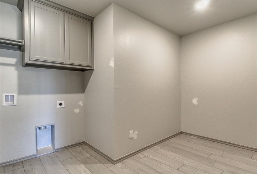 4 Bedrooms Bedrooms, ,3 BathroomsBathrooms,Residential,Single Family,870,1,131941