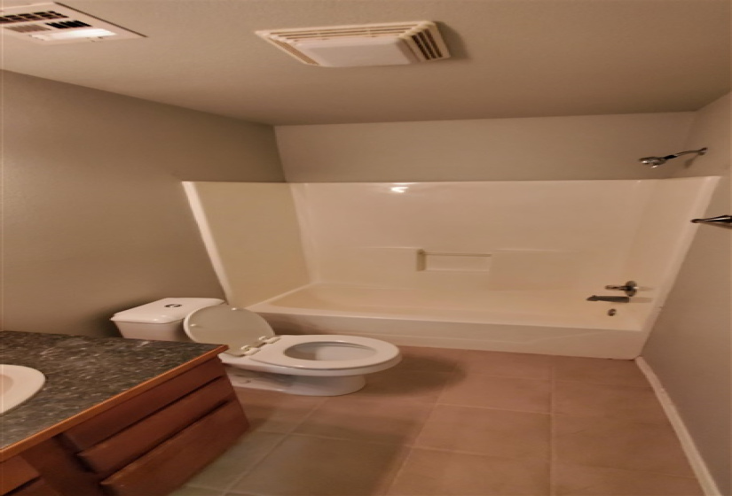 3 Bedrooms Bedrooms, ,2 BathroomsBathrooms,Residential,Single Family,Post Oak,1,131944