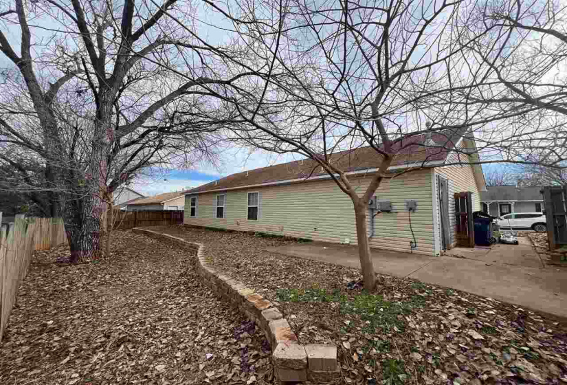 3 Bedrooms Bedrooms, ,2 BathroomsBathrooms,Residential,Single Family,Post Oak,1,131944