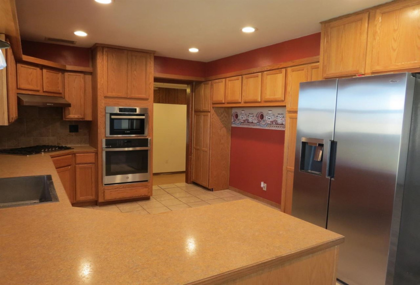 3 Bedrooms Bedrooms, ,2 BathroomsBathrooms,Residential,Single Family,19th,1.5,131947