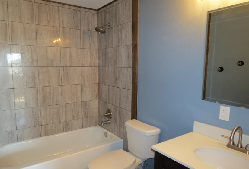 3 Bedrooms Bedrooms, ,2 BathroomsBathrooms,Residential,Single Family,19th,1.5,131947