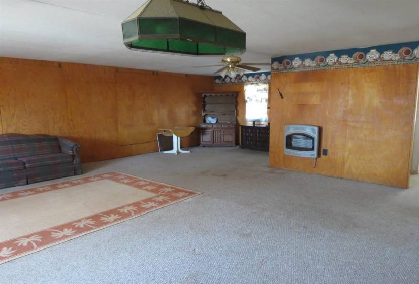 3 Bedrooms Bedrooms, ,2 BathroomsBathrooms,Residential,Single Family,19th,1.5,131947