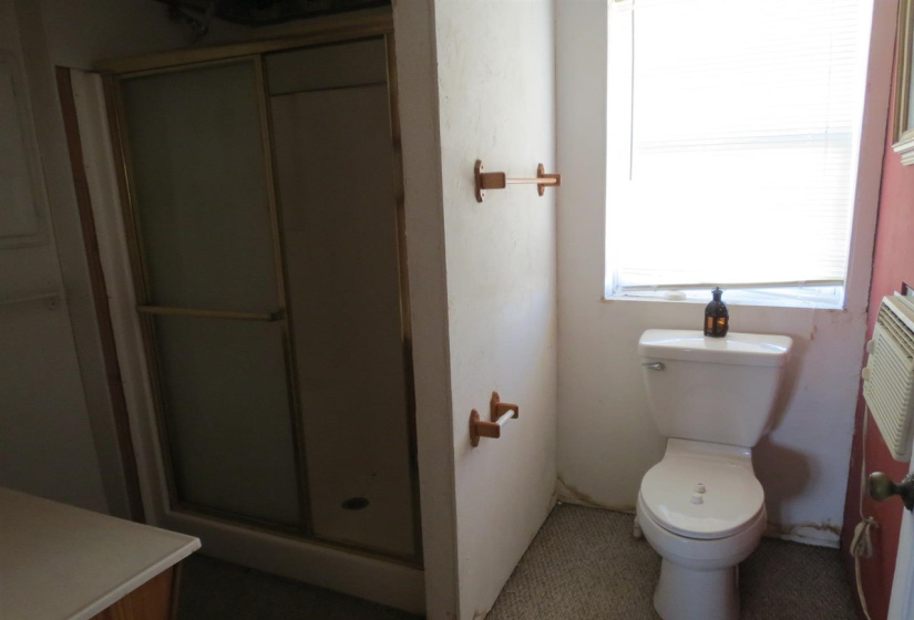 3 Bedrooms Bedrooms, ,2 BathroomsBathrooms,Residential,Single Family,19th,1.5,131947