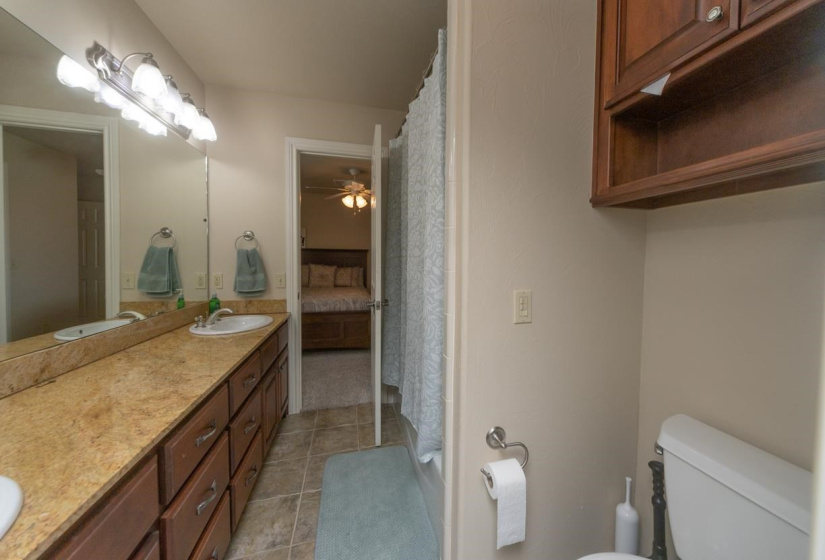 5 Bedrooms Bedrooms, ,3 BathroomsBathrooms,Residential,Single Family,Falls,1.5,131950