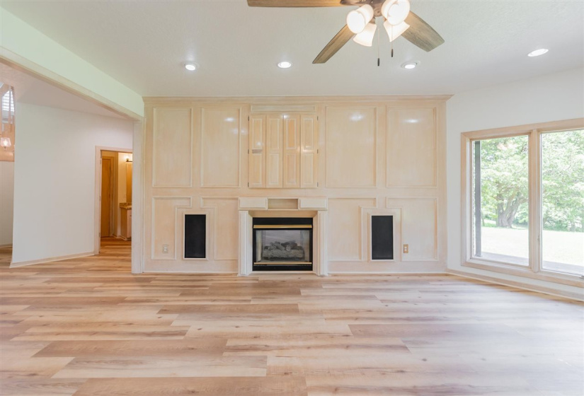 4 Bedrooms Bedrooms, ,3 BathroomsBathrooms,Residential,Single Family,Timberline,2,131953