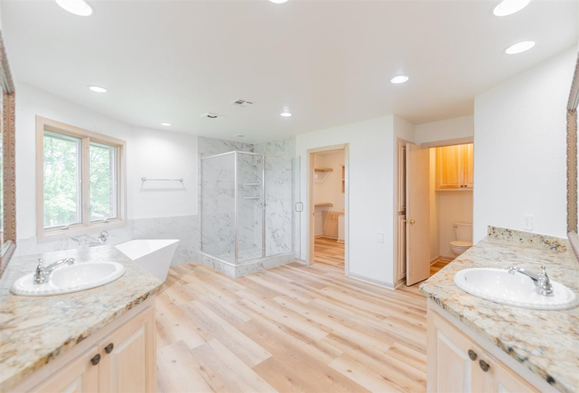 4 Bedrooms Bedrooms, ,3 BathroomsBathrooms,Residential,Single Family,Timberline,2,131953