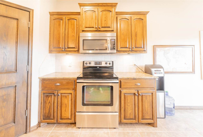 4 Bedrooms Bedrooms, ,2 BathroomsBathrooms,Residential,Single Family,Fountain View,2,131954