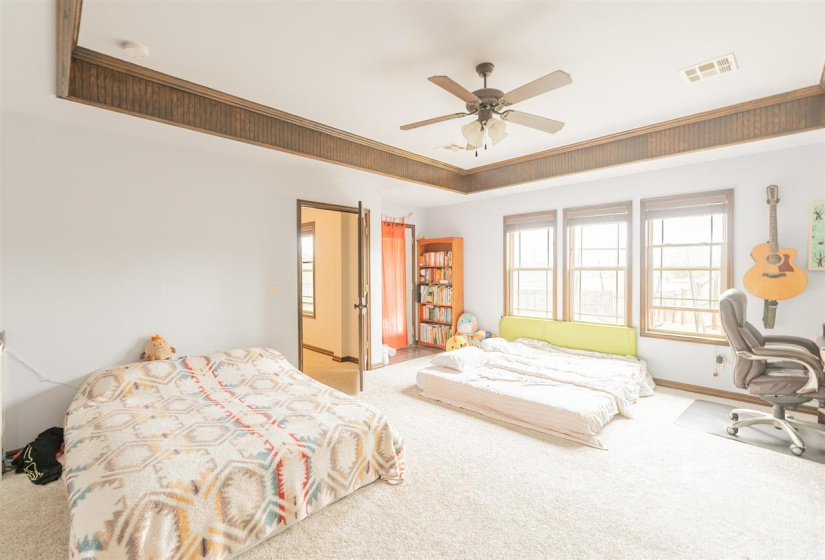 4 Bedrooms Bedrooms, ,2 BathroomsBathrooms,Residential,Single Family,Fountain View,2,131954