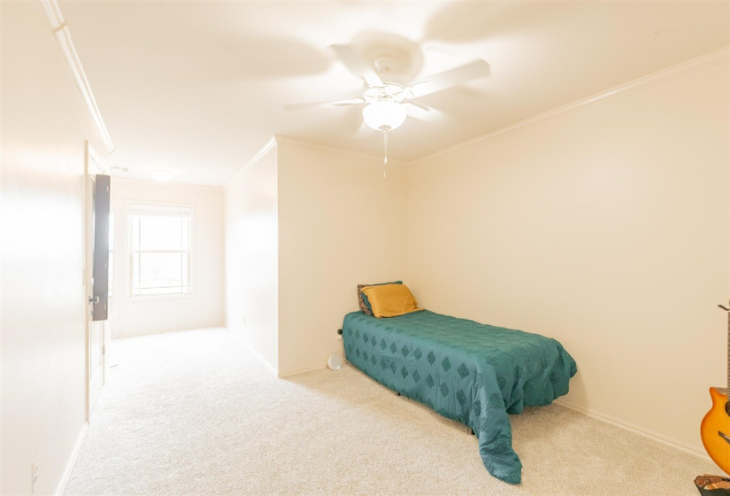 4 Bedrooms Bedrooms, ,2 BathroomsBathrooms,Residential,Single Family,Fountain View,2,131954