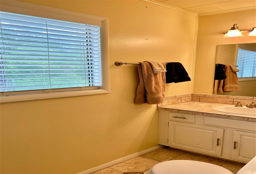 2 Bedrooms Bedrooms, ,2 BathroomsBathrooms,Residential,Single Family,Hendryx Point,1,131956