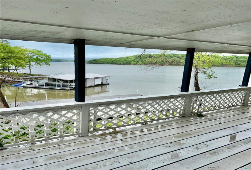 2 Bedrooms Bedrooms, ,2 BathroomsBathrooms,Residential,Single Family,Hendryx Point,1,131956