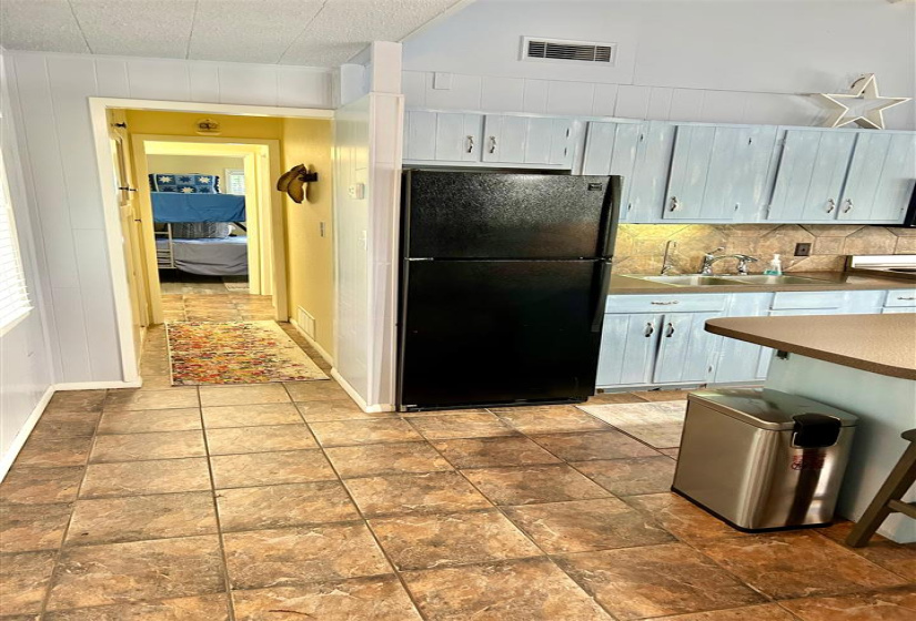 2 Bedrooms Bedrooms, ,2 BathroomsBathrooms,Residential,Single Family,Hendryx Point,1,131956