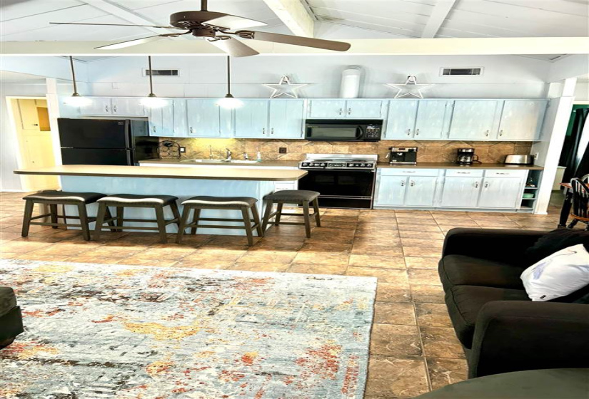 2 Bedrooms Bedrooms, ,2 BathroomsBathrooms,Residential,Single Family,Hendryx Point,1,131956
