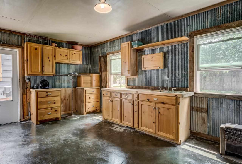4 Bedrooms Bedrooms, ,2 BathroomsBathrooms,Residential,Single Family,Jackson,2,131965