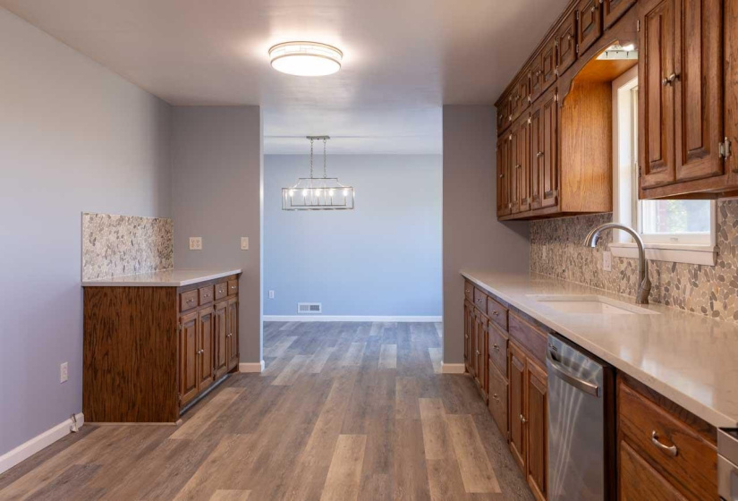 5 Bedrooms Bedrooms, ,3 BathroomsBathrooms,Residential,Single Family,Perkins,2,131966