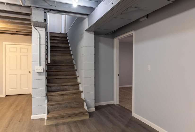 5 Bedrooms Bedrooms, ,3 BathroomsBathrooms,Residential,Single Family,Perkins,2,131966
