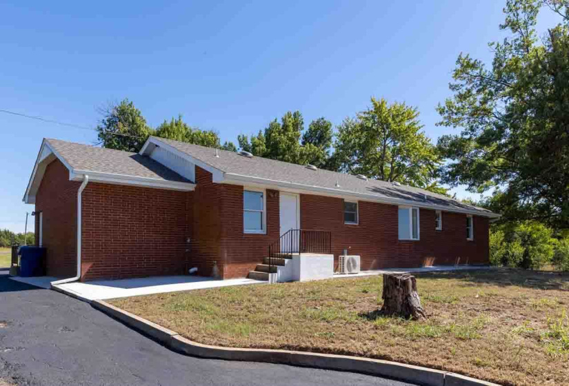 5 Bedrooms Bedrooms, ,3 BathroomsBathrooms,Residential,Single Family,Perkins,2,131966