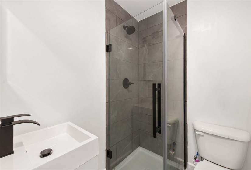 2 Bedrooms Bedrooms, ,2 BathroomsBathrooms,Residential,Single Family,State,2,131968