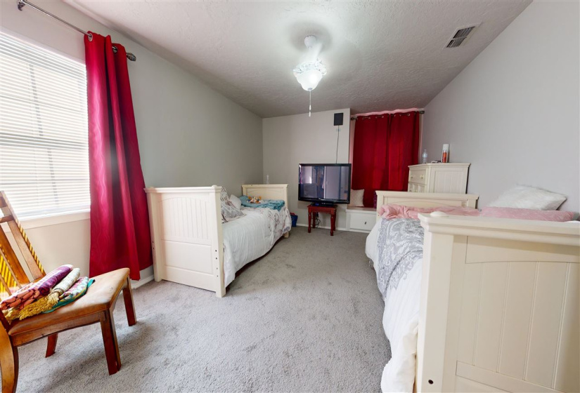 6 BathroomsBathrooms,Multi-family,Duplex,15th,2,131972