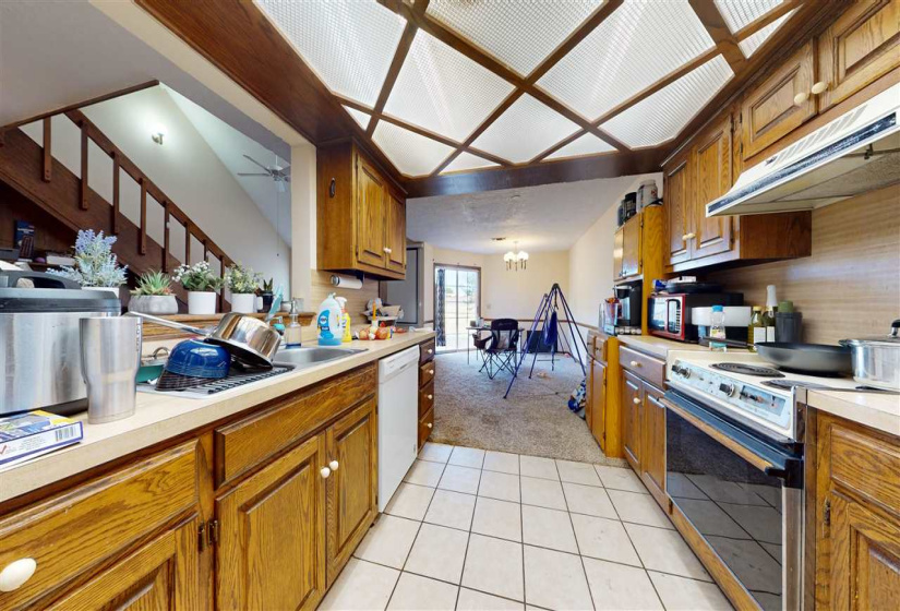 6 BathroomsBathrooms,Multi-family,Duplex,15th,2,131972