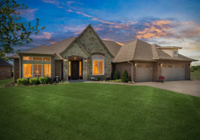 4 Bedrooms Bedrooms, ,3 BathroomsBathrooms,Residential,Single Family,Karen,1,131975