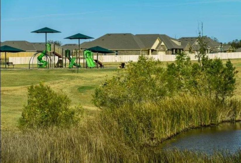 4 Bedrooms Bedrooms, ,2 BathroomsBathrooms,Residential,Single Family,Emerald,1,131982