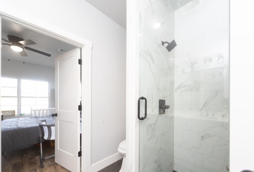 4 Bedrooms Bedrooms, ,2 BathroomsBathrooms,Residential,Single Family,3450,1,131688