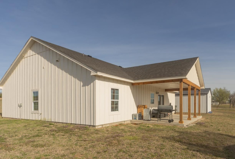 4 Bedrooms Bedrooms, ,2 BathroomsBathrooms,Residential,Single Family,3450,1,131688