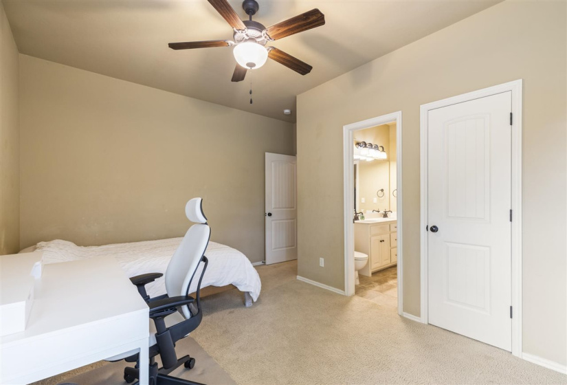 4 Bedrooms Bedrooms, 0 ,3 BathroomsBathrooms,Residential,Single Family,Culpepper,1.5,131987