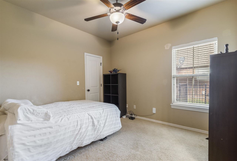 4 Bedrooms Bedrooms, 0 ,3 BathroomsBathrooms,Residential,Single Family,Culpepper,1.5,131987