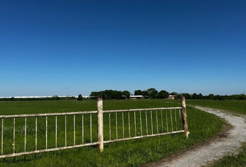 3 Bedrooms Bedrooms, ,2 BathroomsBathrooms,Residential,Single Family,750,1,131990