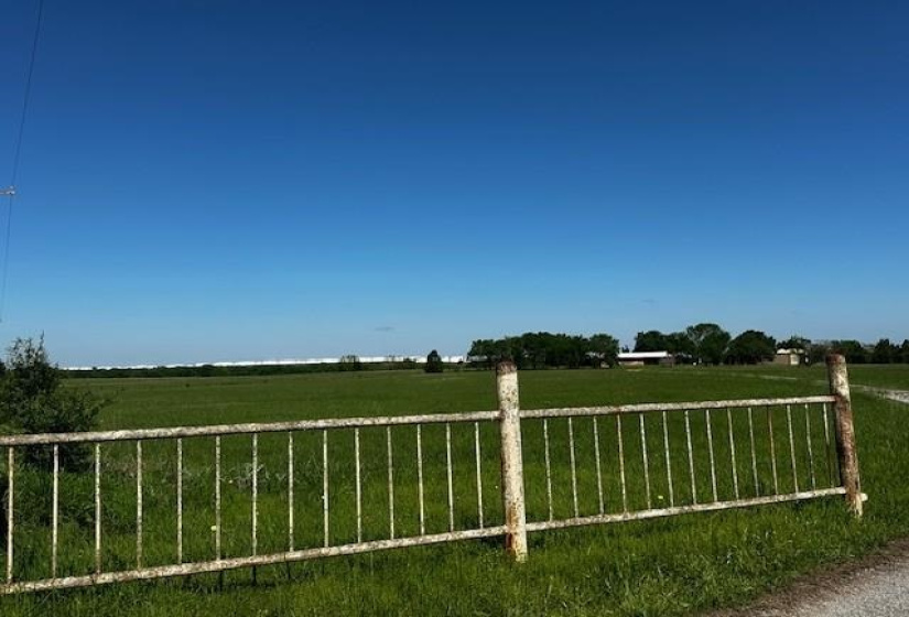 3 Bedrooms Bedrooms, ,2 BathroomsBathrooms,Residential,Single Family,750,1,131990
