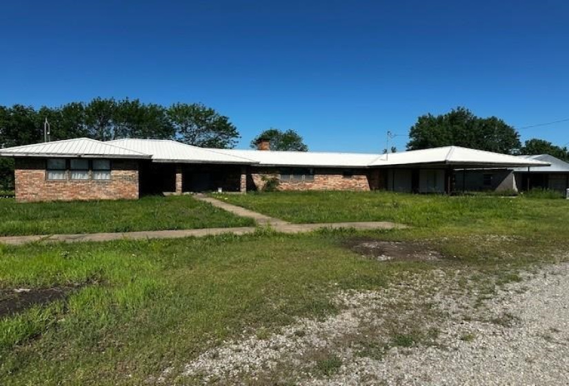 3 Bedrooms Bedrooms, ,2 BathroomsBathrooms,Residential,Single Family,750,1,131990