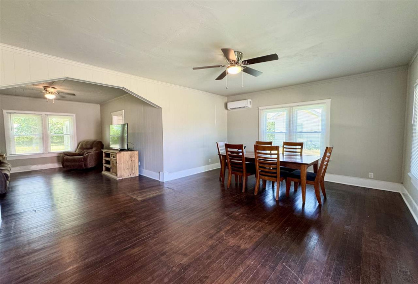 2 Bedrooms Bedrooms, ,1 BathroomBathrooms,Residential,Single Family,Walnut,1,131996
