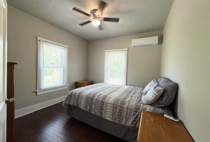 2 Bedrooms Bedrooms, ,1 BathroomBathrooms,Residential,Single Family,Walnut,1,131996