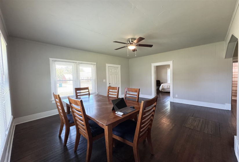 2 Bedrooms Bedrooms, ,1 BathroomBathrooms,Residential,Single Family,Walnut,1,131996