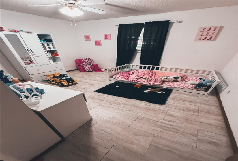 3 Bedrooms Bedrooms, ,2 BathroomsBathrooms,Residential,Single Family,12th,1,131997