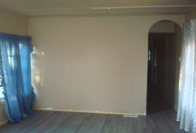 0 , 0 ,0,Lots/land,Platted,Shell,0,132001