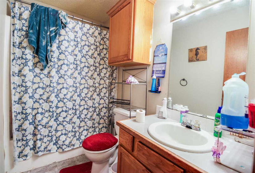 3 BathroomsBathrooms,Multi-family,Duplex,Par,1,132008