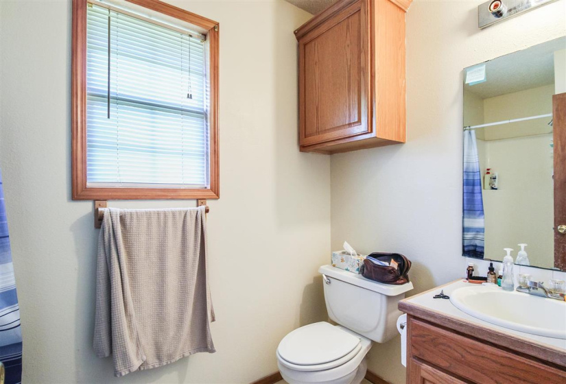 3 BathroomsBathrooms,Multi-family,Duplex,Par,1,132009