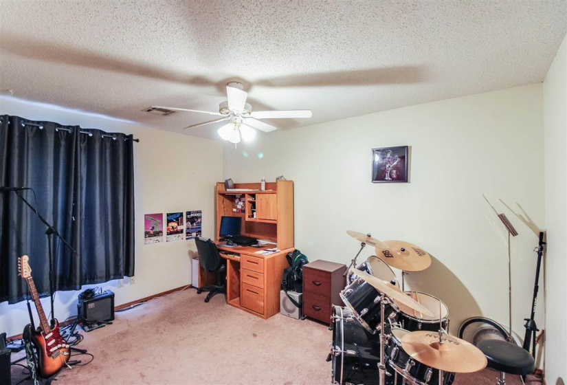 3 BathroomsBathrooms,Multi-family,Duplex,Par,1,132009