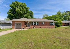 4 Bedrooms Bedrooms, ,2 BathroomsBathrooms,Residential,Single Family,6th,1,132002