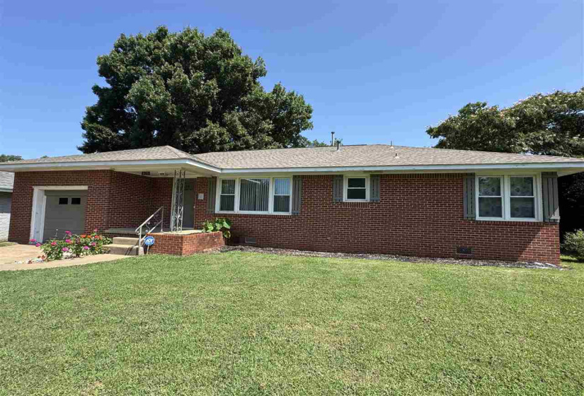 4 Bedrooms Bedrooms, 0 ,2 BathroomsBathrooms,Residential,Single Family,6th,1,132002